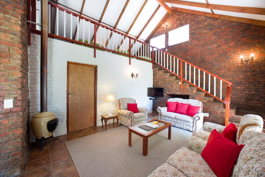 Swallows Nest Country Cottages Stormsrivier Exteriör bild